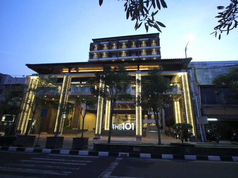 THE 1O1 Yogyakarta Tugu Hotel Bagian luar foto
